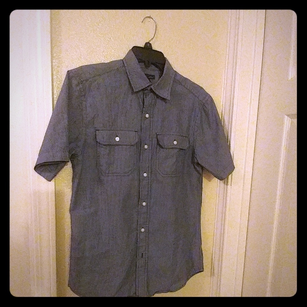 Gap Blue w/ Gray stripe slim short sleeve shirt